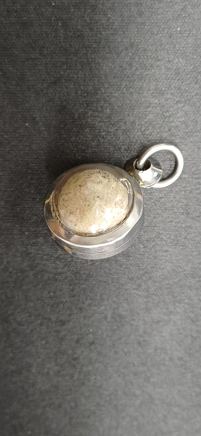 ลูกอมหลวงปู่มและสายเกจิให้เช่ารวม 10