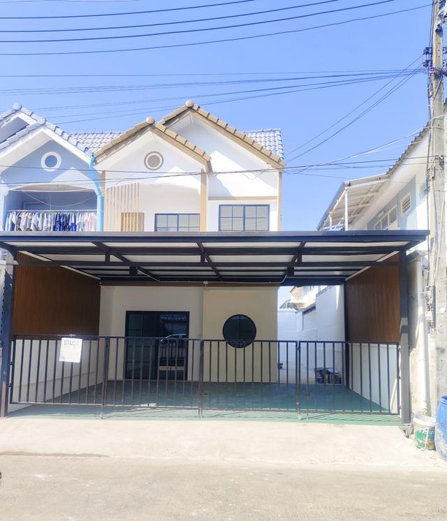 ขายทาวเฮ้าส์หลังมุม รีโนเวทใหม่พร้อมอยู่ 1