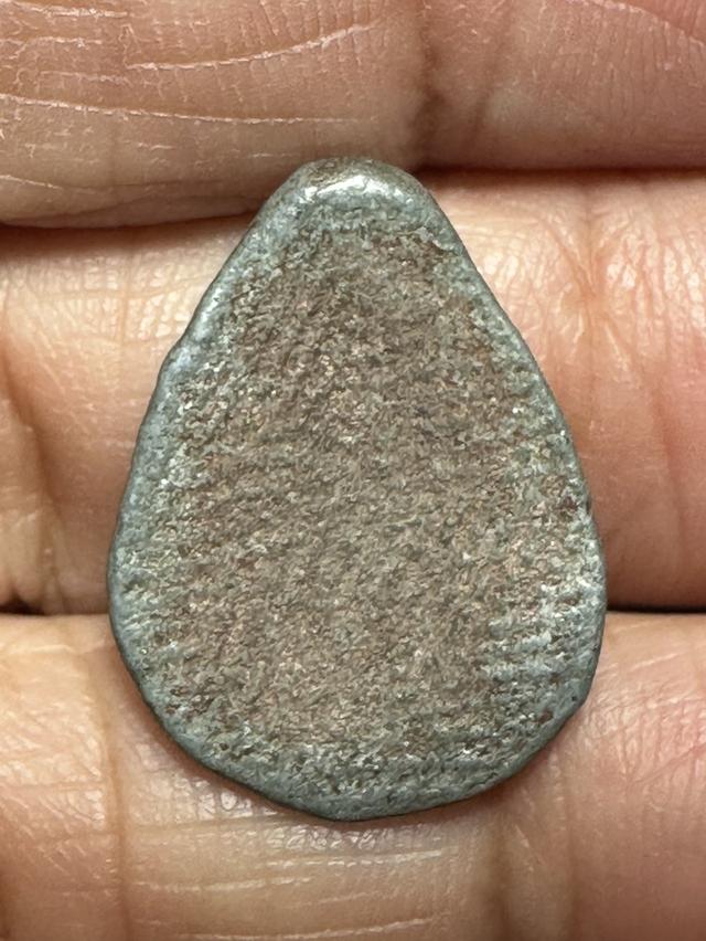 องค์ละ1250🙏เหรียญหล่อหลังยันต์เนื้อทองผสม ไม่ทราบที่🙏เหรียญกลีบบัวชินตะกั่ว ไม่ทราบที่ รูปที่ 9