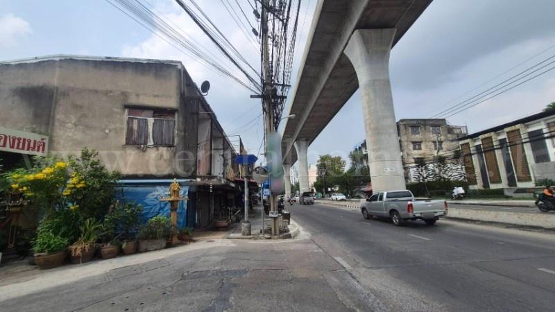 อาคารพาณิชย์ ติดถนน กรุงเทพ - นนทบุรี ทำเลดี ใกล้ MRT วงศ์สว่าง ราคาถูกมาก 3