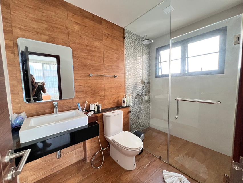 🌊 ให้เช่า Pool Access Villa 2 ชั้น 5 นอน 4 น้ำ พื้นที่ 350 ตรม. ติดสระว่ายน้ำหรู ทักเลย! ✨ 8