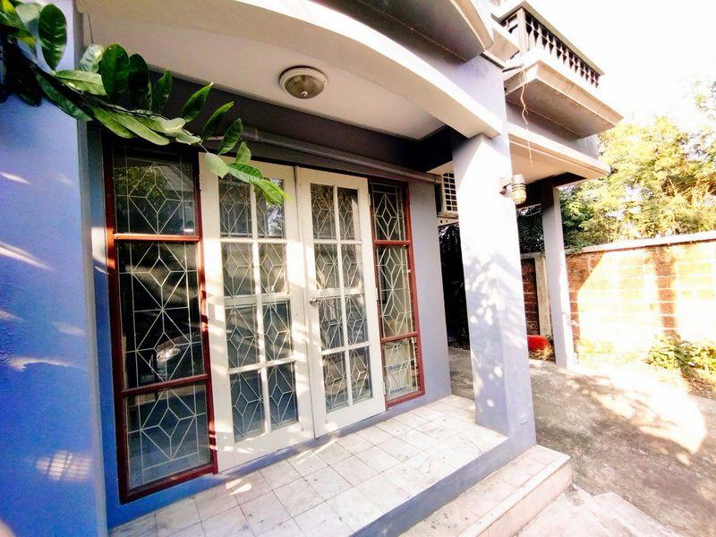 ขาย ทาวน์เฮ้าส์ 2 ชั้น 24 ตรว.หมู่บ้านบุศรินทร์ Land & House ถ.พระยาสุเรนทร์ ซอย 40 แขวงสามวาตะวันตก เขตคลองสามวา กรุงเทพฯ 13