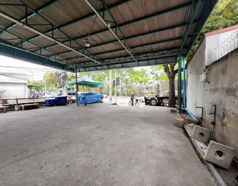 ให้เช่าอาคาร / อาคารสำนักงาน 5 ชั้น / โชว์รูม / ริมถนนเฉลิมพระเกียรติ เขตประเวศ / เหมาะเป็นโชว์รูม , สำนักงาน , ทำ Airbnb ได้ , อื่น ๆ 4