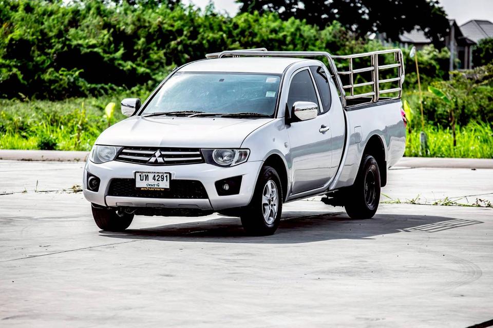 Mitsubishi Triton Cab 2.4 เบนซิล สีเทา CNG ปี 2011 มือเดียวป้ายแดง