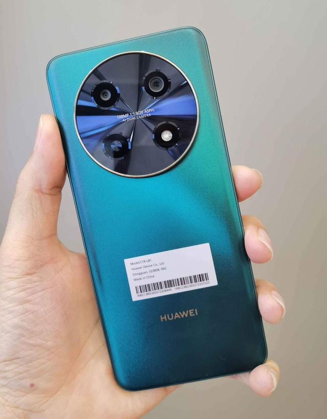 Huawei nova 12i สีเขียว 1