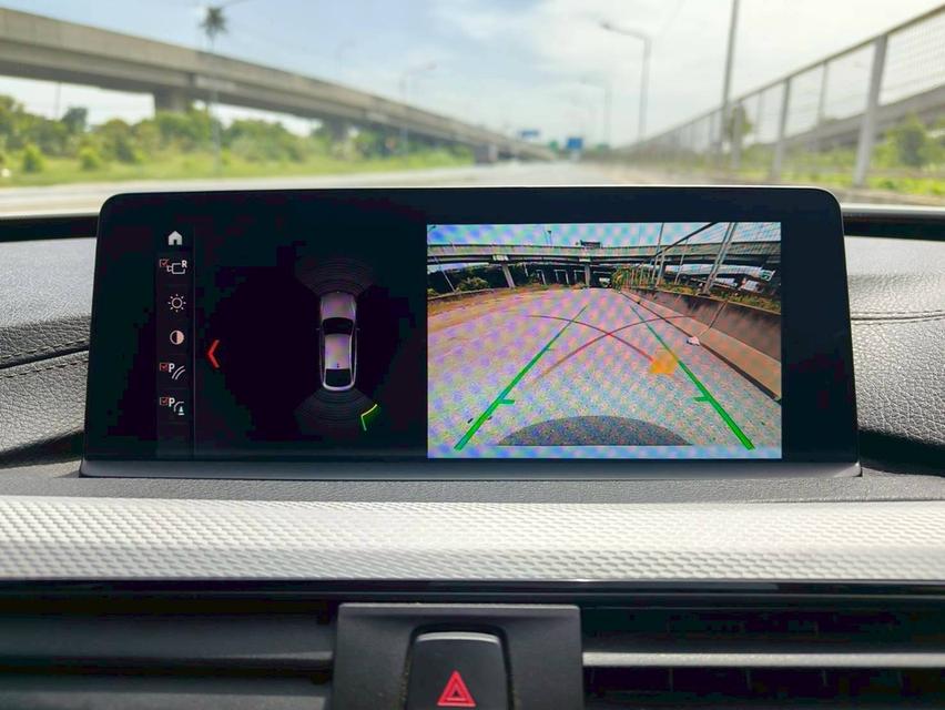 BMW #320d GT M sport Lci Top ปี 2019 สีขาว 6