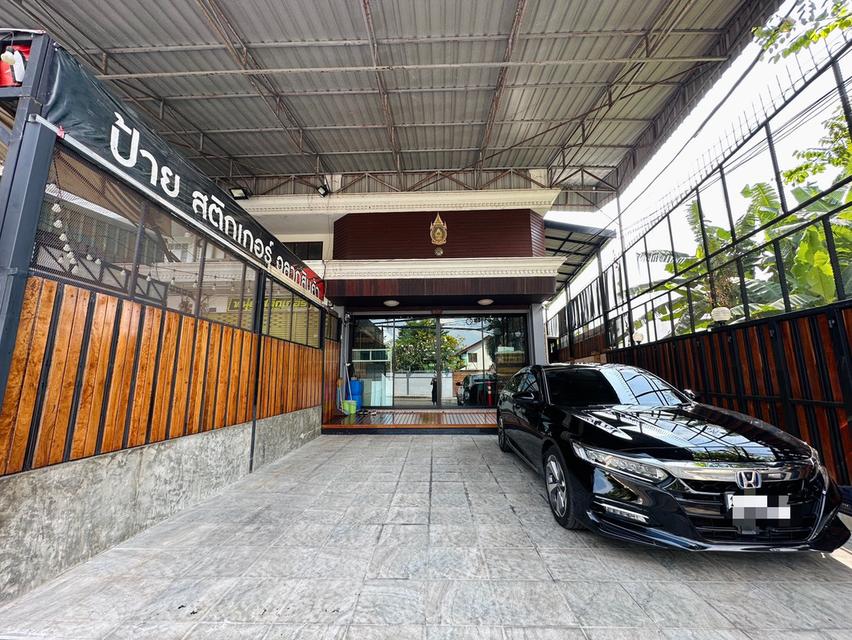 ขายอาคารพาณิชย์ ตึก 4.5 ชั้น ถนนสวนผัก เขตตลิ่งชัน ทำเลศักยภาพ#LB122 – 001174 2