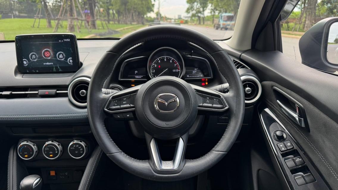 (แจ้งรหัสรถ TPV9510) 🎊  Mazda 2 1.3 S sports Leather  ปี 2020  🎊 รูปที่ 17