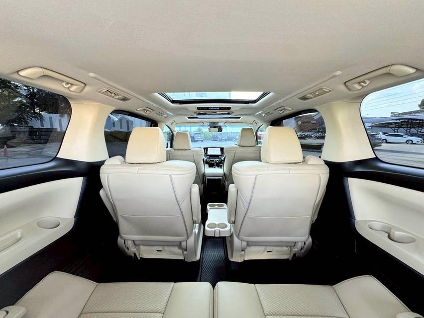 รหัสรถ PEAT3927 🚐🚙TOYOTA VELLFIRE HYBRID 20 8