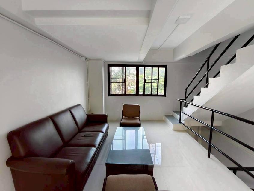 ขายด่วน! อาคารพาณิชย์ 4 ชั้นครึ่ง รีโนเวทใหม่ทั้งหลัง หมู่บ้านบางพลีนิเวศน์  พร้อมเฟอร์นิเจอร์ (หลังมุม)  บางพลี-กิ่งแก้ว เหมาะอยู่อาศัย ทำออฟฟิศ 8