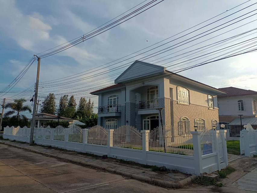 [ขายด่วน] บ้านเดี่ยวหลังใหญ่ "เนื้อที่ดินมหาศาล 183.6 ตร.ว." สภาพนางฟ้า ตกแต่งพร้อมอยู่ 📍 ทำเลดี บ้านต้นซอยวติดถนน 11