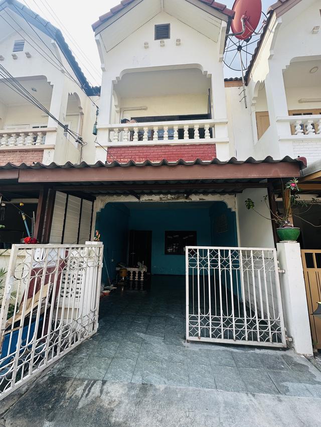 ให้เช่าทาวเฮาส์ 2 ชั้น ย่านวัชรพล 1