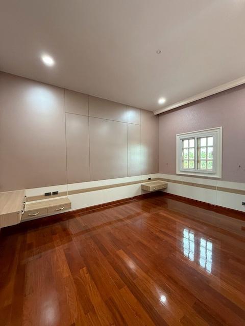 ให้เช่าบ้านเดี่ยว 2 ชั้น เนื้อที่ 1 ไร่ ถนนแจ้งวัฒนะ 14 บ้าน Built-in ทั้งหลัง พร้อมสระว่ายน้ำ 5