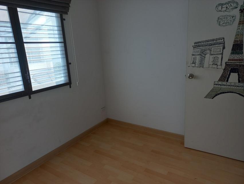 ให้เช่าทาวเฮ้าส์  THE CONNECT สุขสวัสดิ์ 26  3 นอน 2 น้ำ 2 ชั้น 3 ที่จอดรถ 10,000 บาท ติดต่อ 0868829426 7