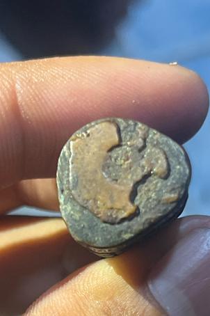 พระหลวงปู่ทวดฐานยาว วัดช้างให้จังหวัดปัตตานี 2