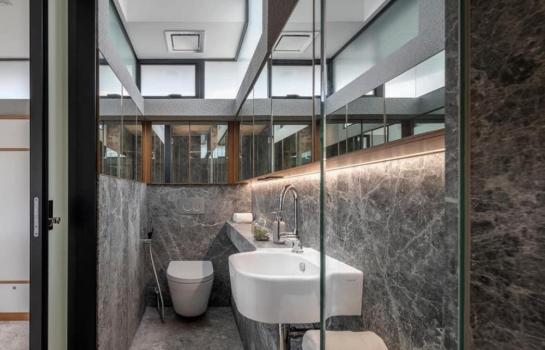 ขายบ้านเดี่ยว 5 ชั้น 55 สาธร ตั้งอยู่ใจกลางเมืองสาทร ซอย 15 เพียงไม่กี่ก้าวถึงสถานี BTS สุรศักดิ์ พื้นที่ใช้สอย 460 ตร.ม.3 ห้องนอน , 4 ห้องน้ำ 3