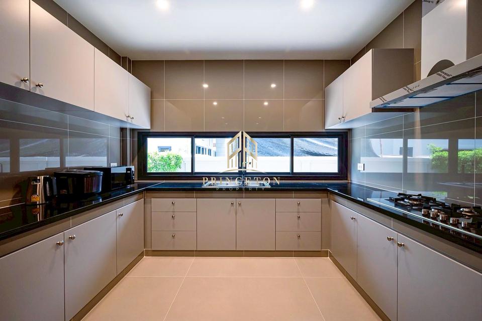 บ้านหรูสไตล์คฤหาสน์ โครงการนาราสิริ กรุงเทพกรีฑา - Narasiri Krungthep Kreetha 10