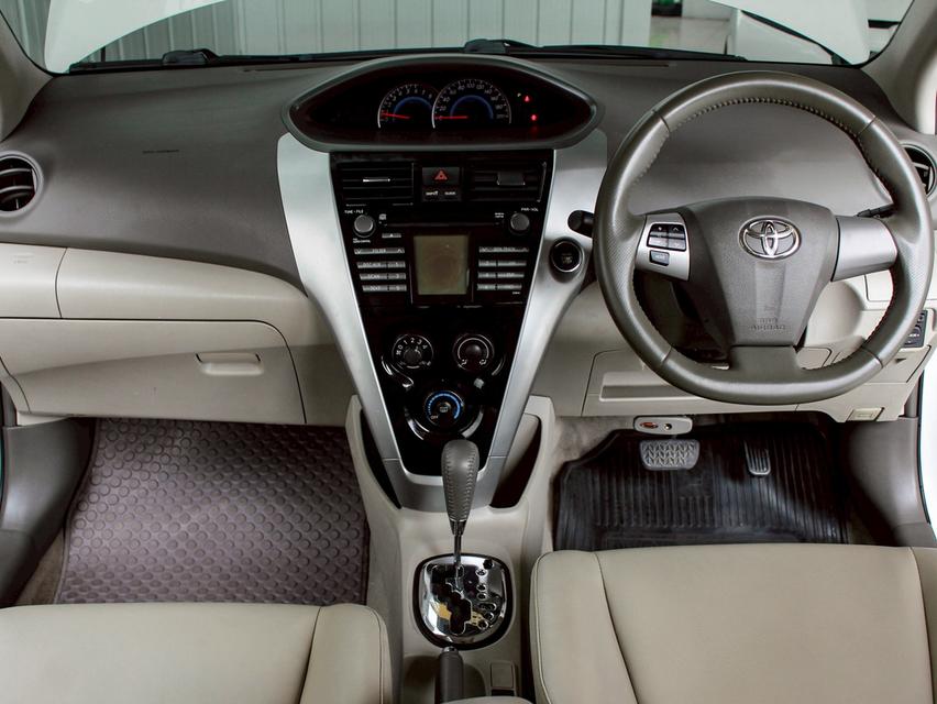 TOYOTA VIOS 1.5 G Limited 2012  12