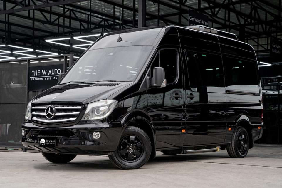 Mercedes-Benz Sprinter 319 CDI Van ปี 2016  📌หารถเที่ยวปีใหม่ 🚐 ไปกันทั้งบ้าน 11ที่นั่งคันนี้เลยค่ะ! 🎇 1