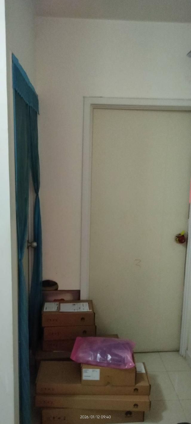 ขายด่วนขายขาดทุน ขายบ้านทาวเฮ้า 3ห้อง 2น้ำ แถมมอเตอร์ไซต์ 3