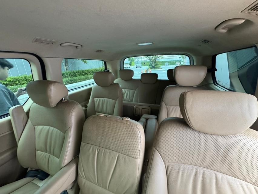 2010 จด 2011 Hyundai H-1 2.5 Deluxe รถยนต์ 11 ที่นั่ง รถครอบครัว ราคา 399,000 บ. 14