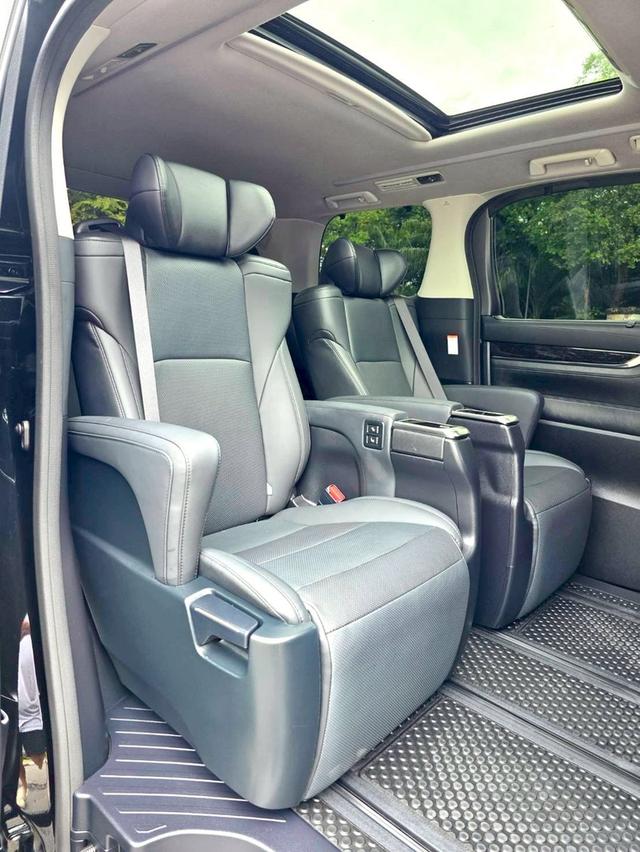 Toyota ALPHARD 2.5SC PACKAGE สีดำ ปี 2022 ไมล์ 70,000 กม.  11