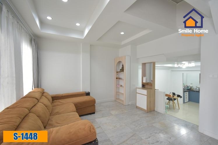ทาวน์โฮม3ชั้น ซิตี้พาร์ค ศรีนครินทร์45 ใกล้รถไฟฟ้าสายสีเหลือง 4