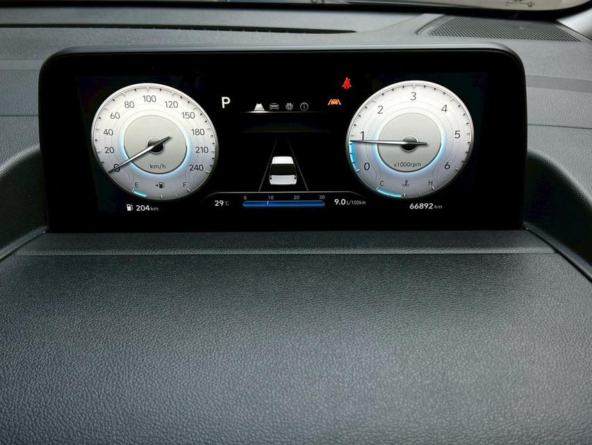 Hyundai Staria 2.2 TOP 6