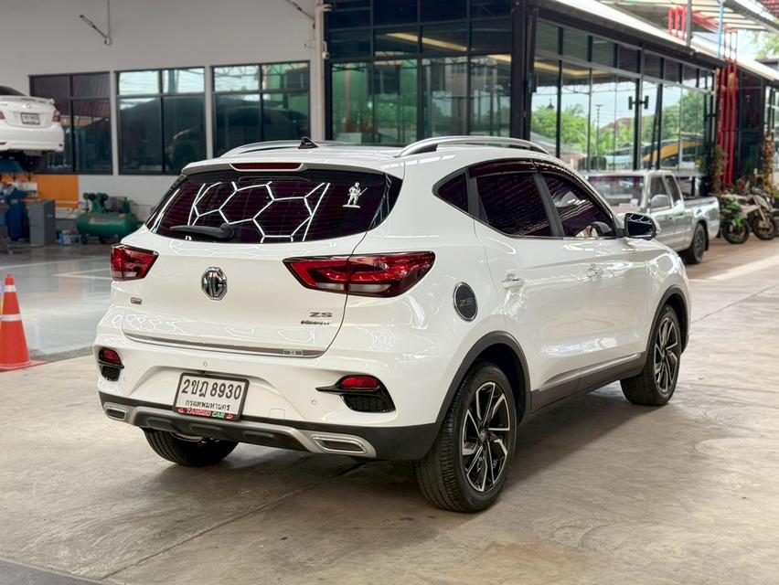 รถสวยสภาพดี ออฟชั่นจัดเต็ม  ใช้งานน้อย 67,000กม MG ZS 1.5 X+ SUNROOF ปี2021  3