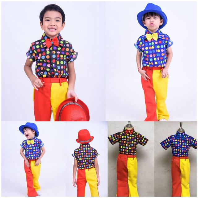 รูป ชุดไทยเด็กชายย้อนยุค เสื้อลายจุดกับกางเกงสองสี 1