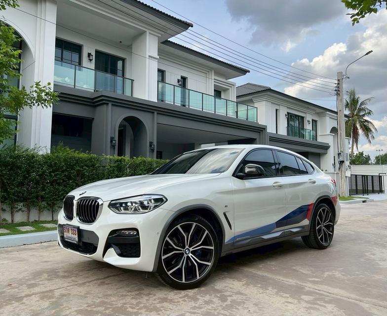 BMW X4 xDrive20d M Performance Edition  สีขาว Alpine White  ปี21 ดีเซล 