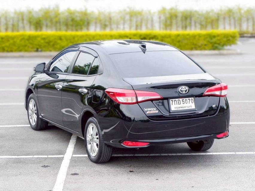 Toyota Yaris ativ 1.2 E สีดำ ปี 2018 7