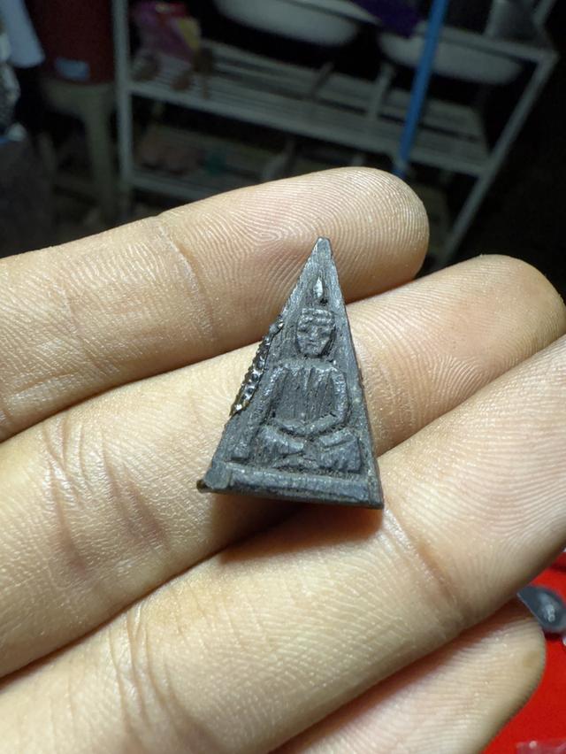 พระนางพญา ไม้งิ้วดำแกะ หลวงพ่อกวย