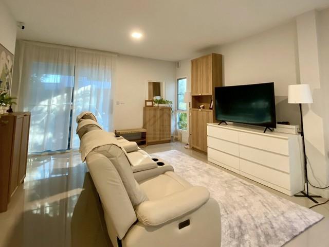 ให้เช่าบ้านแฝด 2 ชั้น 3 ห้องนอน แกรนด์ พลีโน่ เมกา บางนา Grande Pleno ติด Mega บางนา บ้านอยู่ถนนเมน บ้านสวย สภาพใหม่ พร้ 5