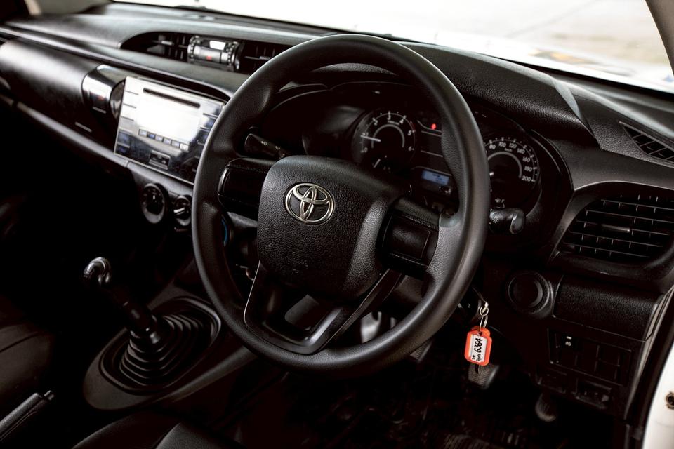 Toyota Revo 2.4J Plus Standard Cab สีขาว เกียร์ธรรมดา ปี 2018 12
