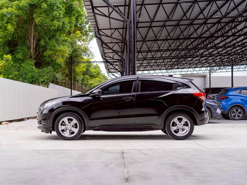 Honda HR-V 1.8E ปี 2015 4