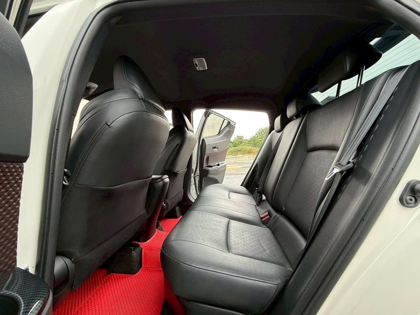 TOYOTA C-HR HV HI TOP 13