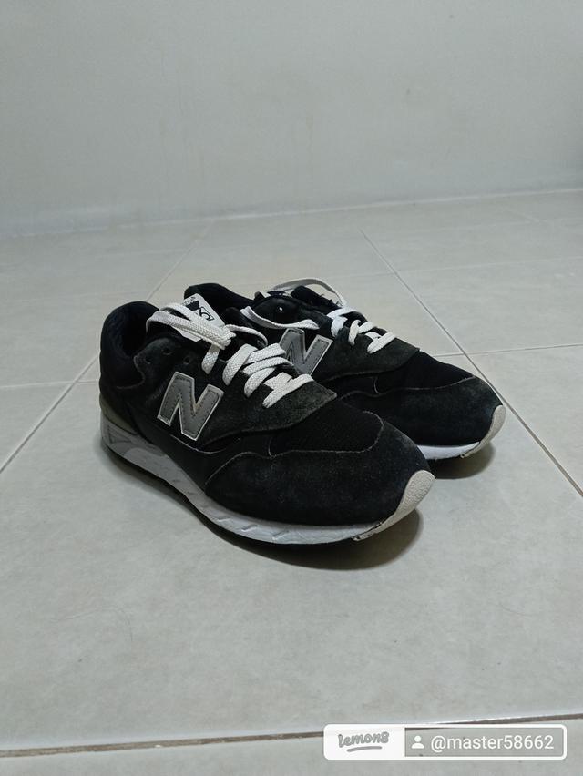 รองเท้าผ้าใบ New Balance 496 สีดำ มือสอง