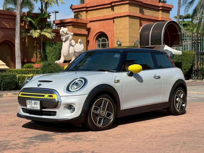 รหัสรถ PJP861 2021 MINI COOPER ELECTRIC SE