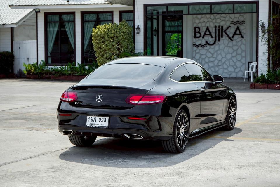 Mercedes-Benz C250 2.0 Coupe AMG Dynamic W205 AT 2017 รูปที่ 3