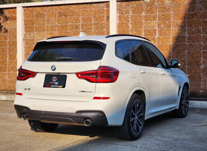 BMW X3 30e M sport 2022 ( Pre Lci ) รถออกศูนย์ Millenium ประวัติครบ ไมล์เพียง 27,000 km สีเดิมทั้งคันจากโรงงานไม่มีแม้แต่รอยขีดข่วน รูปที่ 5