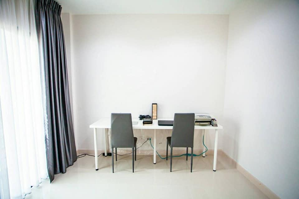 🏡✨ ให้เช่าทาวน์เฮ้าส์ 2 ชั้นย่านเศรษฐกิจ เฟอร์ครบ พร้อมอยู่ เดินทางสะดวก ใกล้ตลาด 9