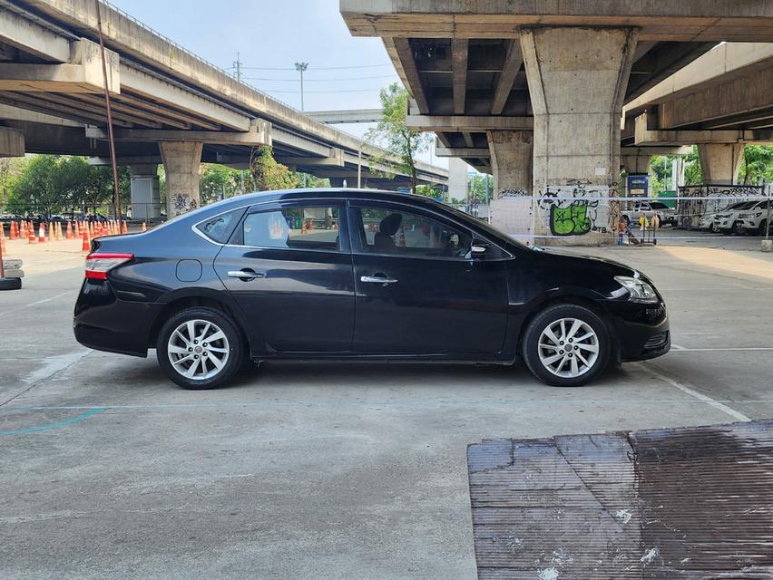 ขายรถ nissan Sylphy 1.6 ปี 2013 สีดำ เกียร์ออโต้ 8