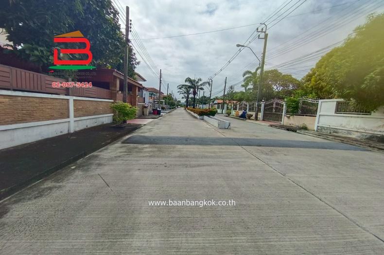 บ้านเดี่ยว หมู่บ้าน ชัยพัฒน์ เนื้อที่ 64 ตรว. ซอยพหลโยธิน 54/1 แยก 4-44 ถนนพหลโยธิน แขวงสายไหม เขตสายไหม กรุงเทพฯ 2