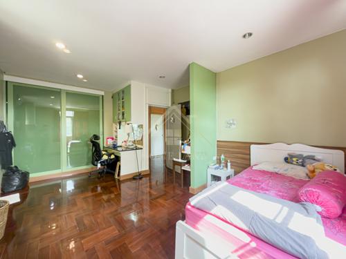 บ้านเดี่ยว หมู่บ้าน วรารมย์ เพชรเกษม 81 5