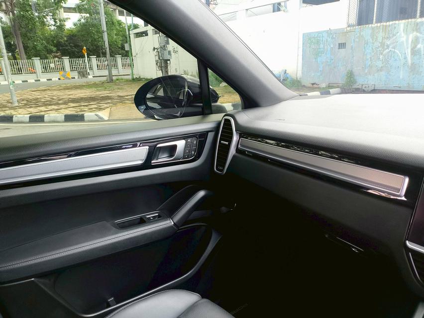 Cayenne E-Hybrid Coupé Platinum Edition 8