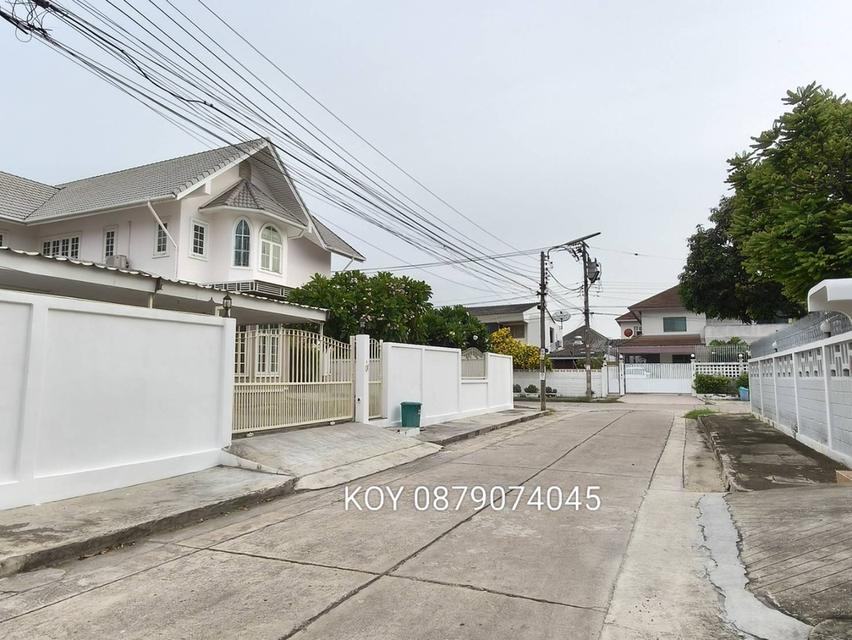 ขายบ้านเดี่ยวปุณณวิถี สุขุมวิท หมู่บ้านเมืองทอง 149ตร.ว หลังมุม 4ห้องนอน ใกล้BTS วชิรธรรม อุดมสุข ศรีนครินทร์ ไม่มีค่าส่วนกลาง เงียบสงบ 0879074045