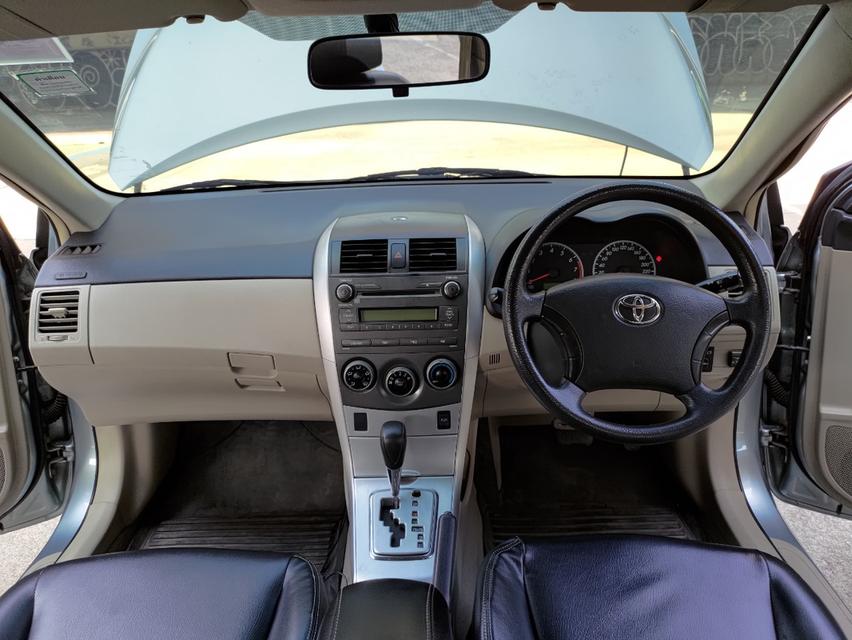 Toyota ALTIS 1.6 E CNG AT 2010 3