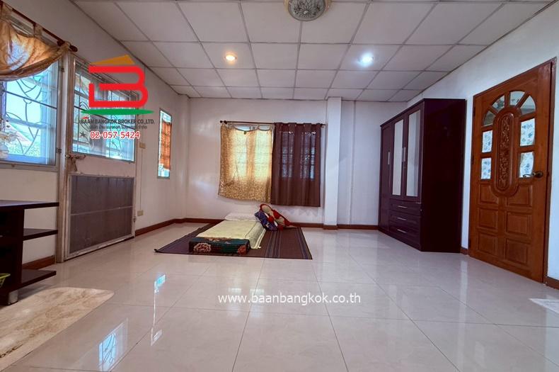 บ้านแฝด 2 ชั้น หมู่บ้านนันทนาการ์เด้น บางปลา 22 (ใกล้โรงพยาบาลจุฬารัตน์ 3 อินเตอร์) เนื้อที่ 36 ตรว. ตำบลบางปลา อำเภอบางพลี สมุทรปราการ 9