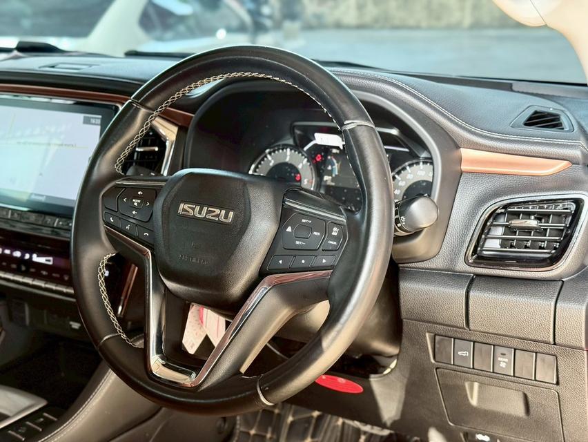 ปี 2021 ISUZU MU-X, 3.0 ULTIMATE 2WD รูปที่ 8